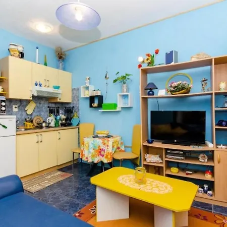 Slavka - Quite And Peaceful Location דירה *
